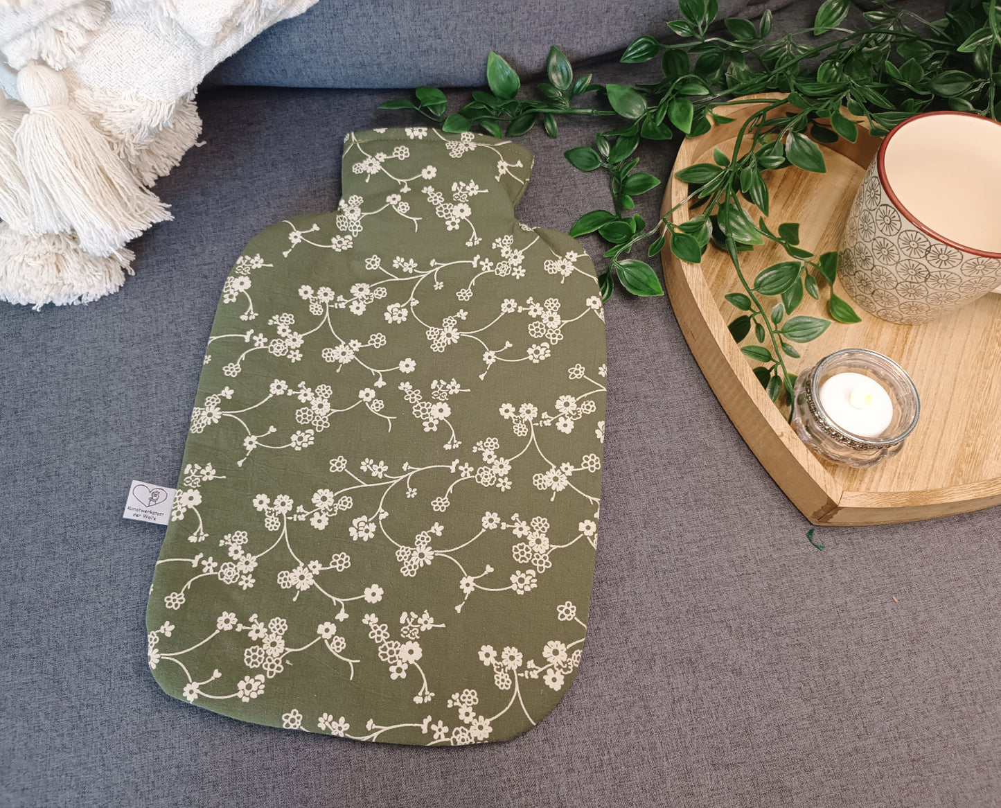 Wärmflasche 2 Liter grün Blumen