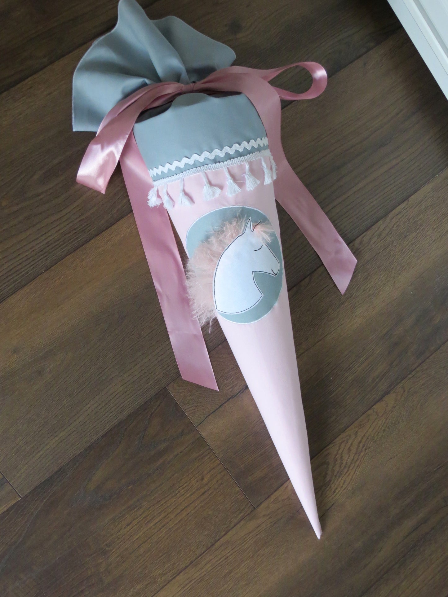 Schultüte Pferd Pony Zuckertüte aus Stoff rosa hellgrau