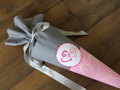Schultüte Herzen Zuckertüte aus Stoff rosa grau