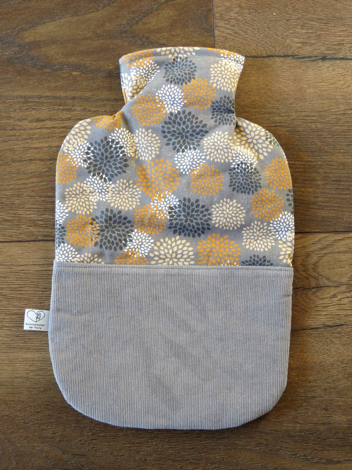 Wärmflasche 2 Liter grau orange Babycord
