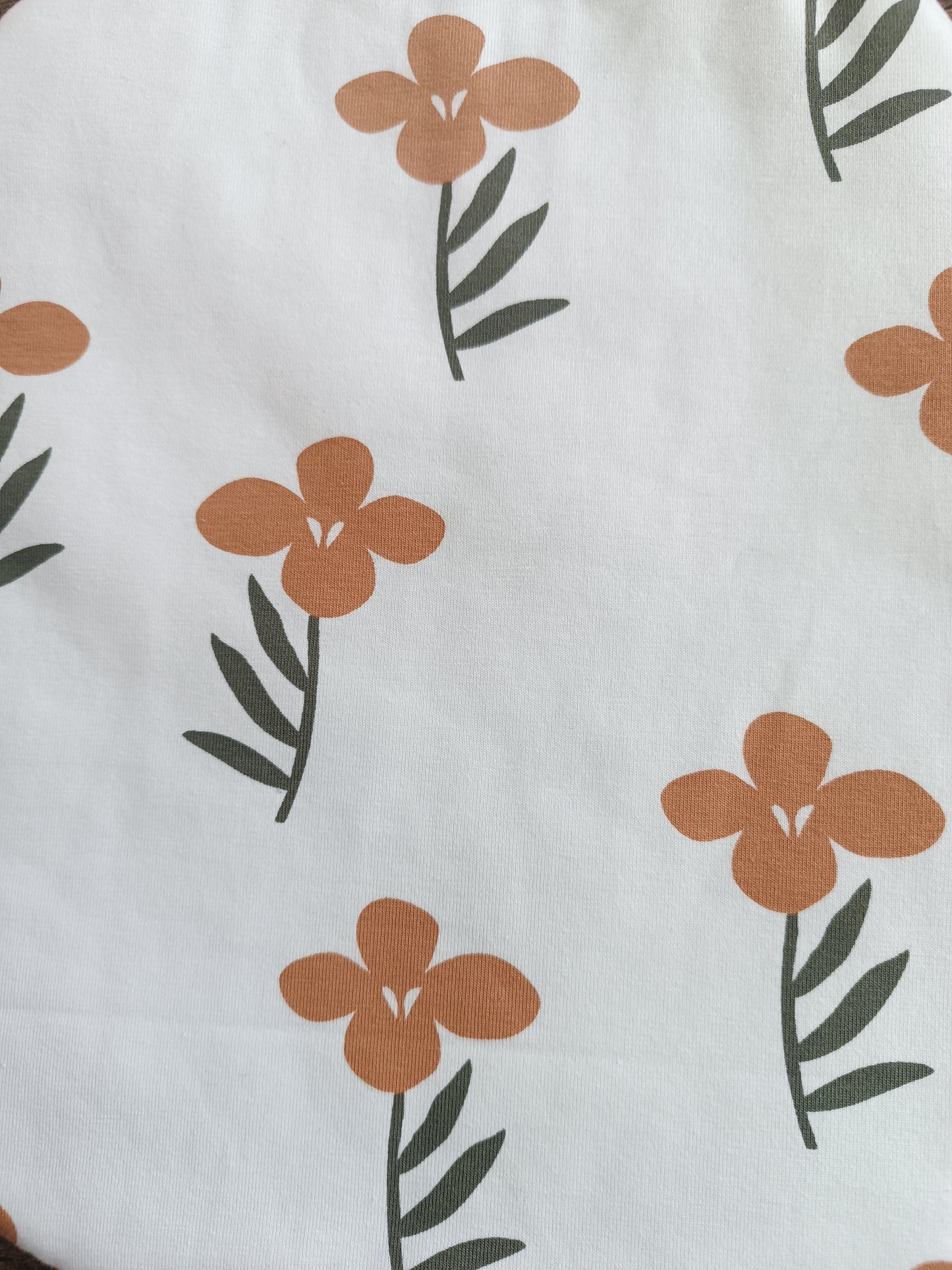 Wärmflasche 2 Liter im skandinavischen Stil mit Blumen
