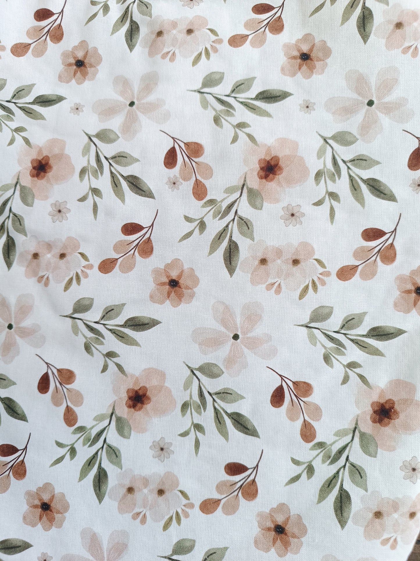 Wärmflasche 2 Liter Blumen in weiß